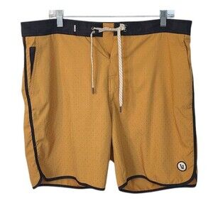 Vuori Cruise Board Shorts Mens Gold Black Dot 7" Inseam Pockets Draw String